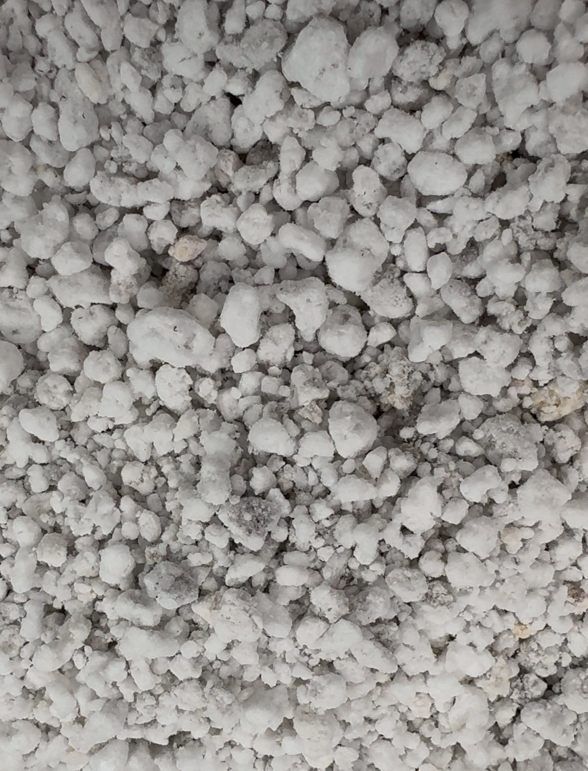 Fine Perlite – Lightweight Soil Additive for Drainage, Aeration & Root Health in Houseplants