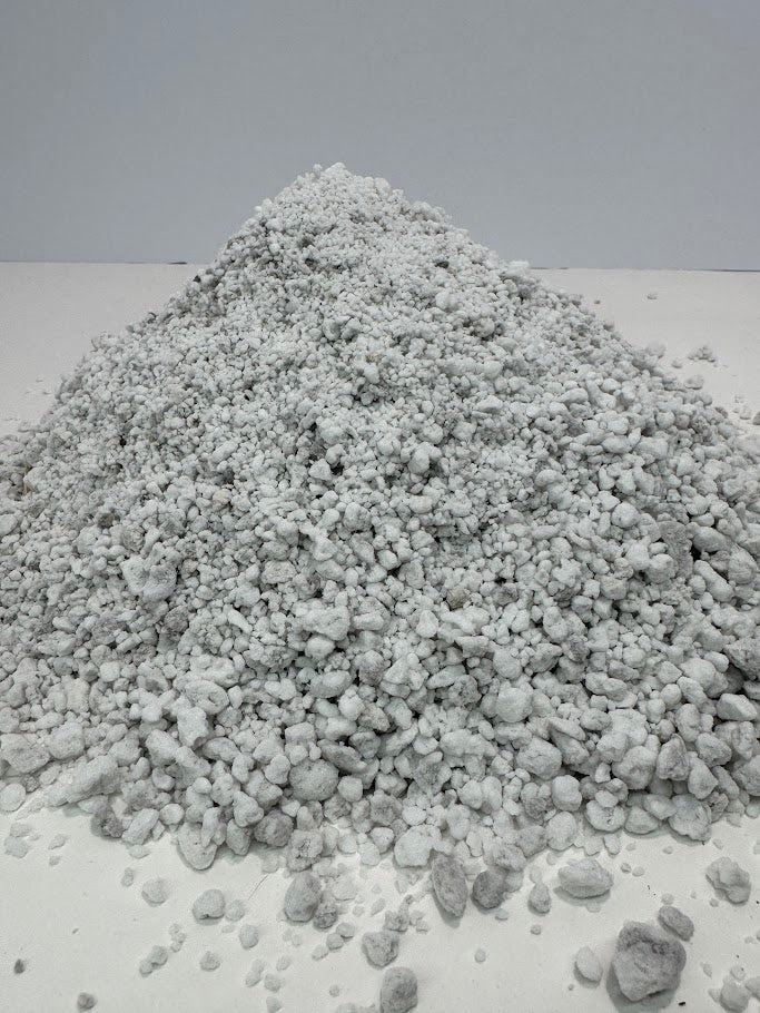 Coarse Perlite – Lightweight Soil Additive for Drainage Aeration and Root Health in Houseplants